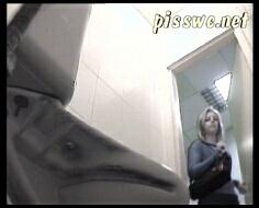 Spy �am in women toilet