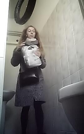 Spying in the women's toilet