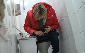 Pissing Girls in Public Toilets